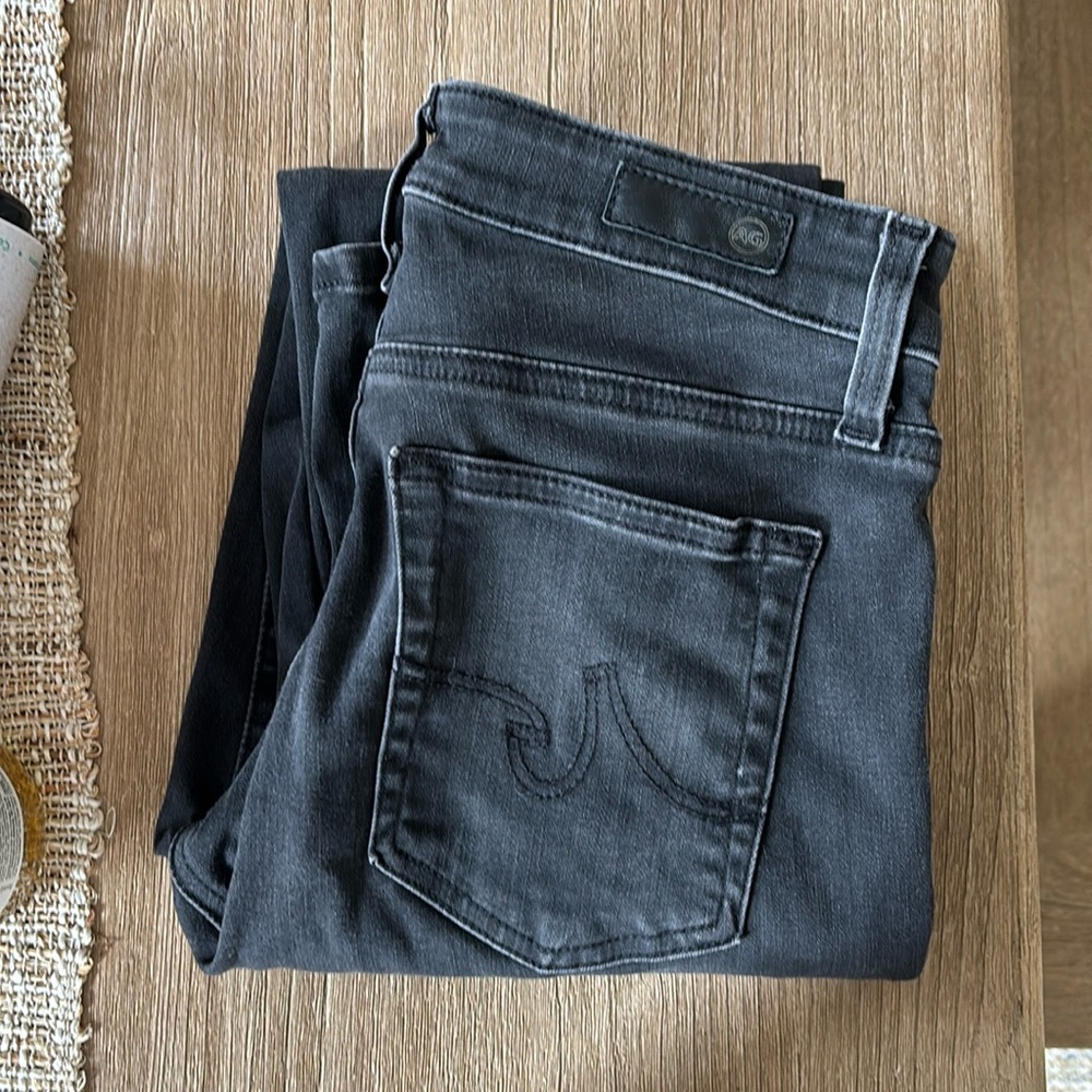 Excellent AG hi rise straight leg jeans